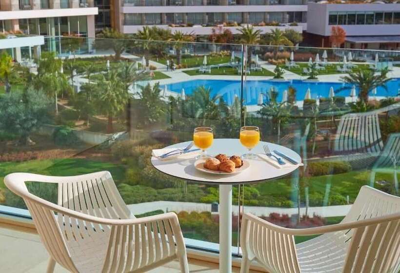 اتاق استاندارد با چشم‌انداز استخر, Hipotels Gran Playa de Palma