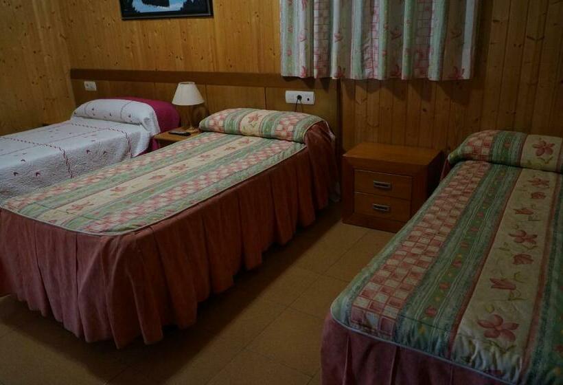 اتاق استاندارد سه نفره, Hostal Camino Real