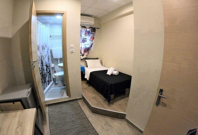 اتاق استاندارد یک نفره, Achillion Hotel Piraeus