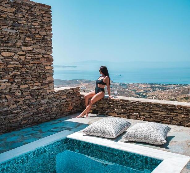 سوییت با استخر, Aeolis Tinos Suites