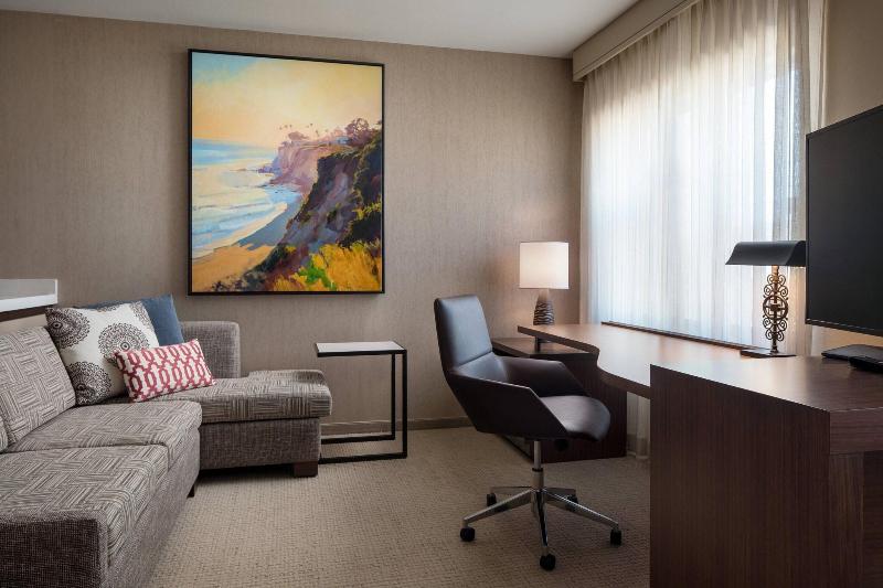 ویلای یک اتاق خوابه با استخر شنا, Aeolis Tinos Suites