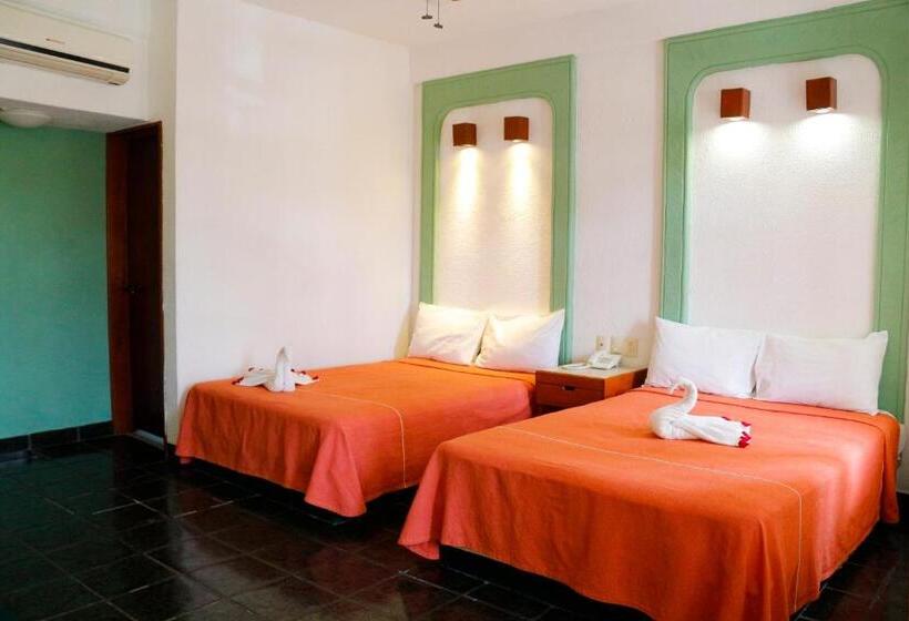 اتاق استاندارد سه نفره, Careyes Puerto Escondido