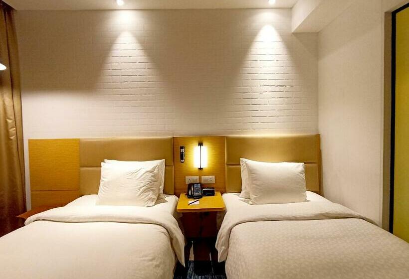اتاق سوپریور, Four Points By Sheraton Chennai Omr