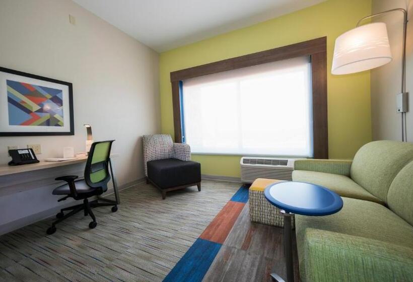 Suite Adaptada per a persones amb mobilitat reduïda, Holiday Inn Express & Suites Southaven Central  Memphis