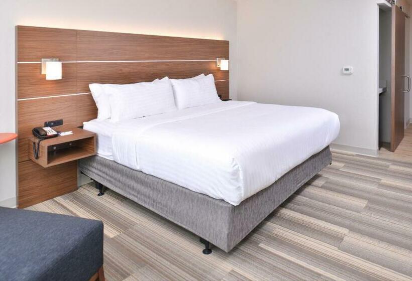 اتاق استاندارد, Holiday Inn Express & Suites Omaha Airport, An Ihg