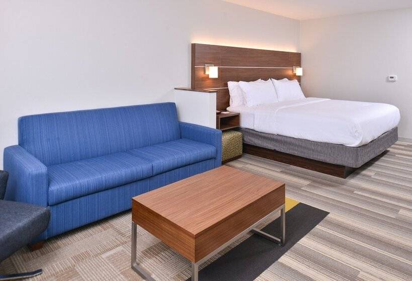 سوییت, Holiday Inn Express & Suites Omaha Airport, An Ihg
