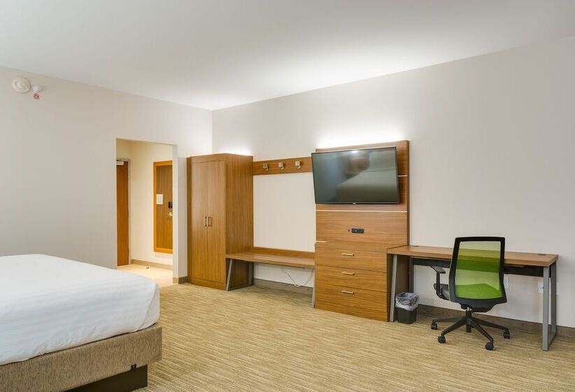 اتاق استاندارد با تخت دوبل برای معلولان, Holiday Inn Express & Suites Russellville
