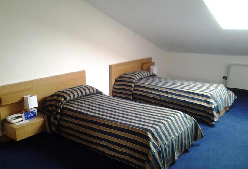 Economy Quadruple Room, La Fonte dell'Astore