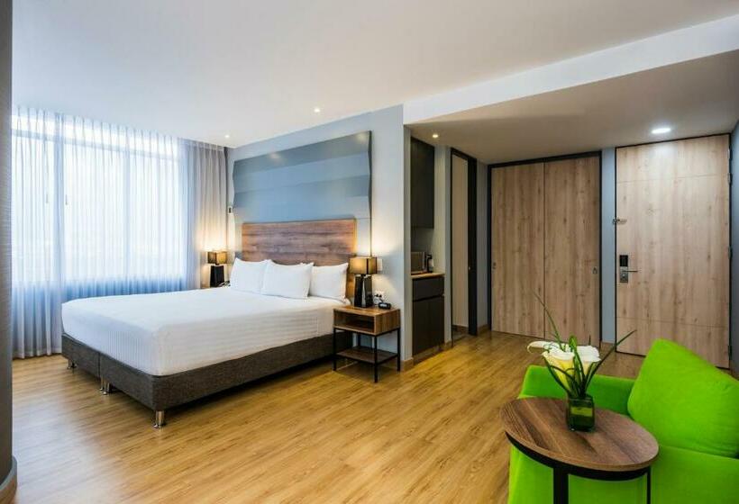 シティビュージュニアスイート, La Quinta By Wyndham Medellin