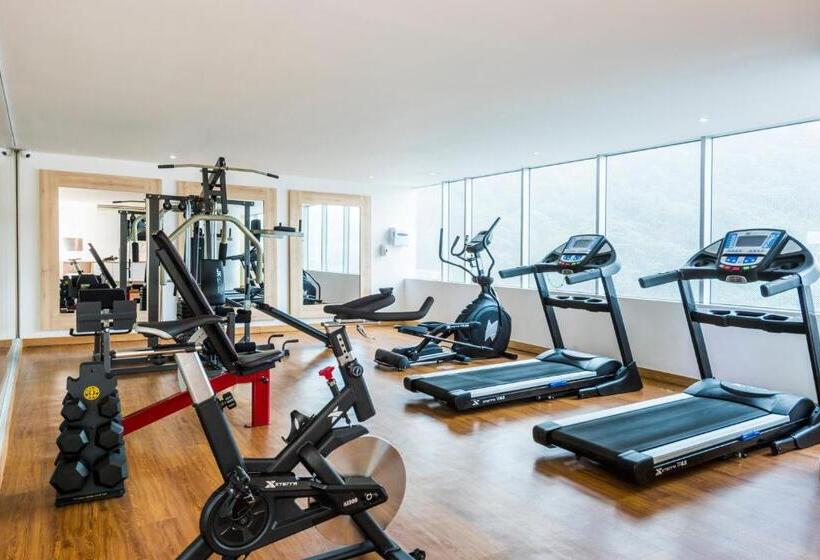 シティビュージュニアスイート, La Quinta By Wyndham Medellin