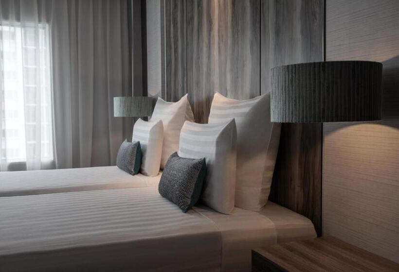 اتاق لوکس با چشم‌انداز دریا, Pullman Miri Waterfront