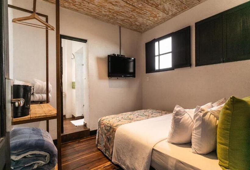 اتاق اکونومی, Termales Del Ruiz