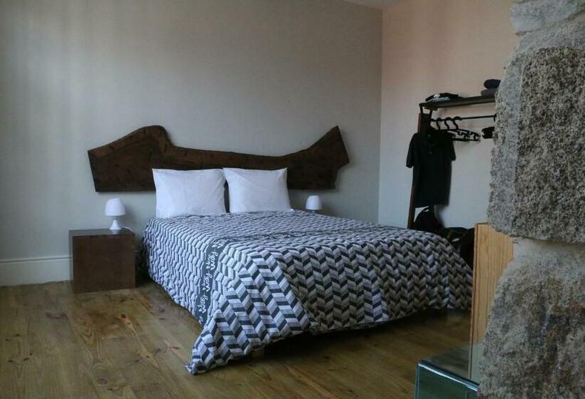 اتاق استاندارد با سرویس بهداشتی مشترک, Nice Way Porto Hostel