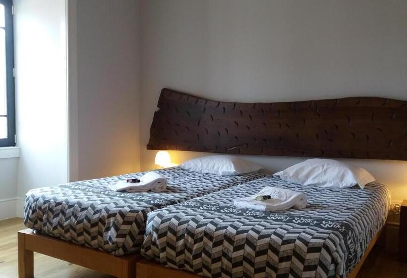 اتاق استاندارد با سرویس بهداشتی مشترک, Nice Way Porto Hostel