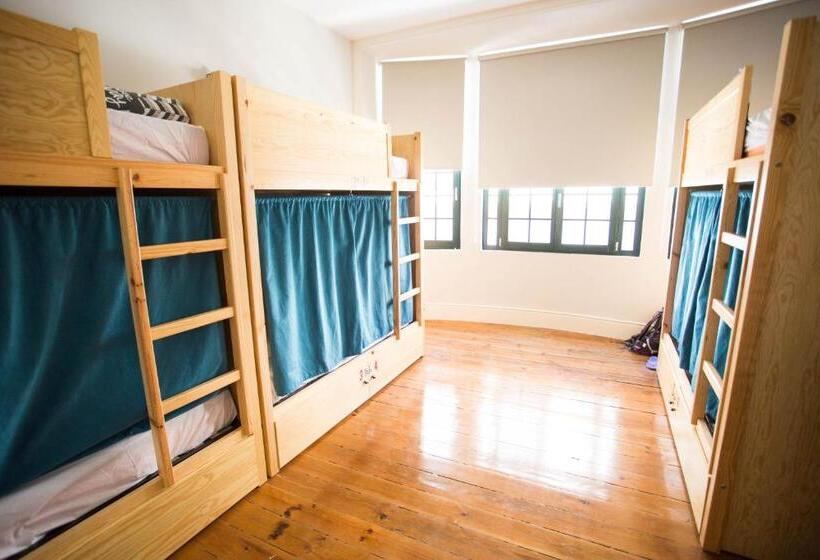 تختخواب در اتاق مشترک, Nice Way Porto Hostel