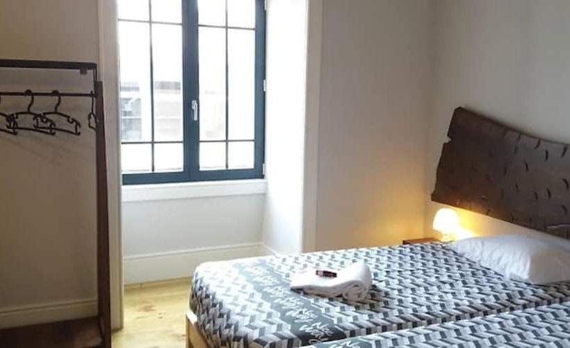 اتاق استاندارد با سرویس بهداشتی مشترک, Nice Way Porto Hostel