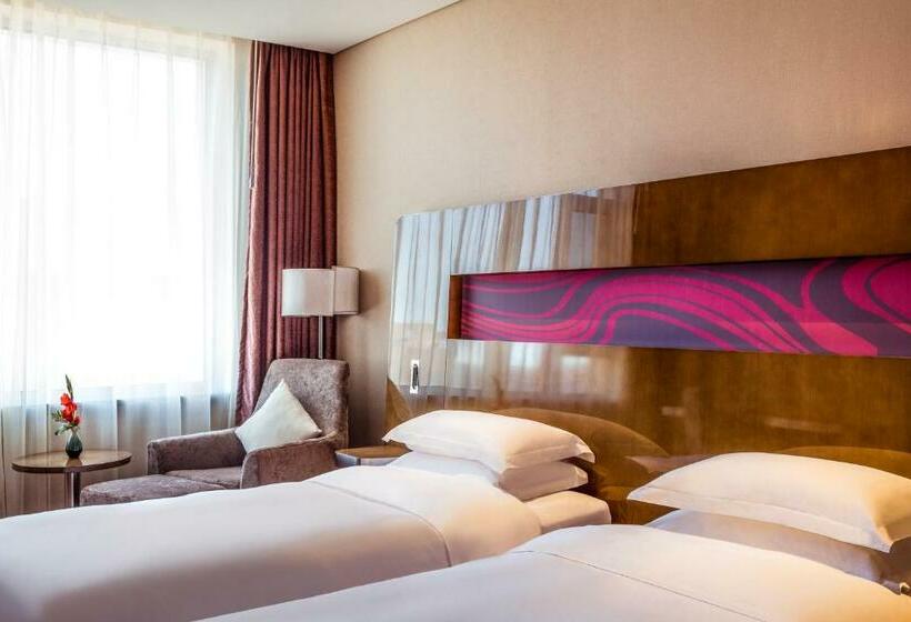 اتاق لوکس با تخت بزرگ, Novotel Daqing Haofang