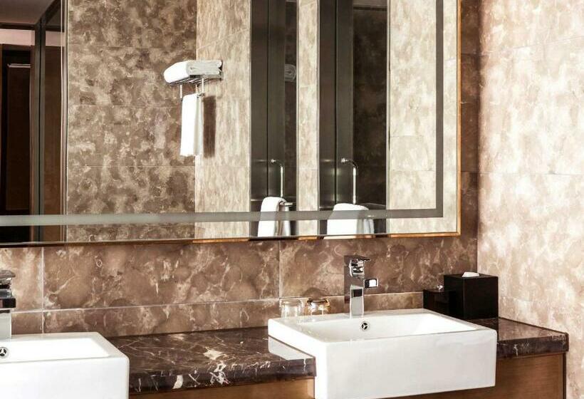 اتاق لوکس با تخت بزرگ, Novotel Daqing Haofang
