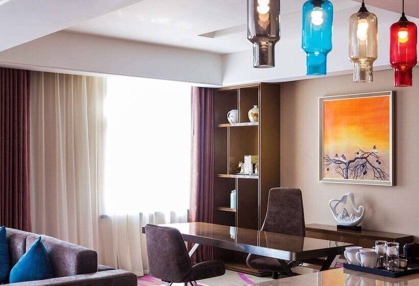 سوییت لوکس, Novotel Daqing Haofang