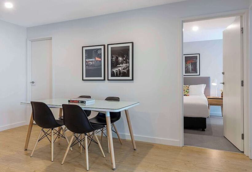 آپارتمان مدیریتی 2 خوابه, Oaks Melbourne Southbank Suites