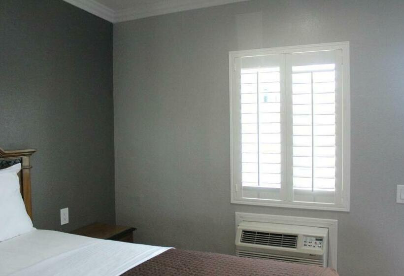 اتاق استاندارد, Town House Motel
