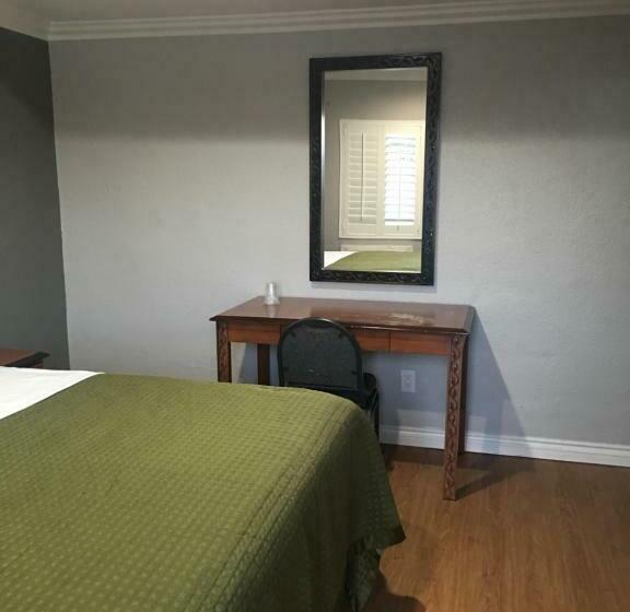 اتاق استاندارد, Town House Motel