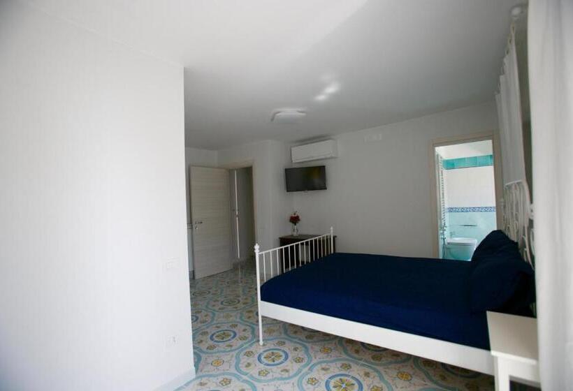 اتاق لوکس با چشم‌انداز دریا, B&b Divina Salerno