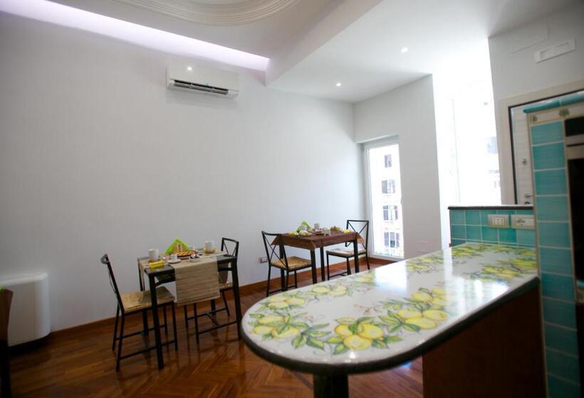 اتاق لوکس با چشم‌انداز دریا, B&b Divina Salerno