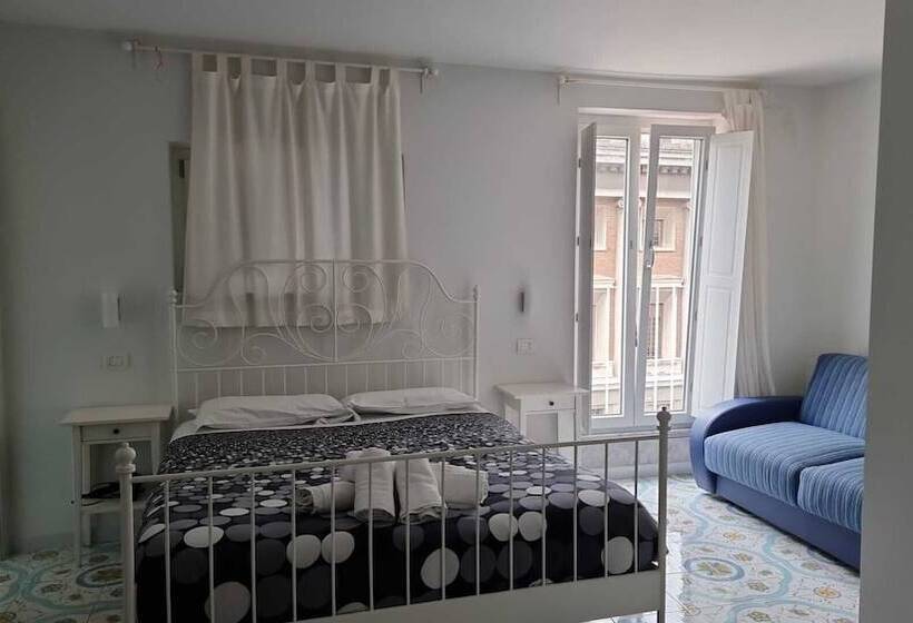 اتاق لوکس با چشم‌انداز دریا, B&b Divina Salerno