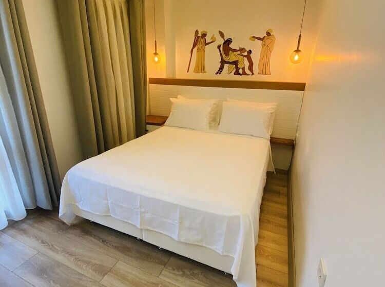 اتاق اکونومی, In Ephesus Hotel And Art Galery