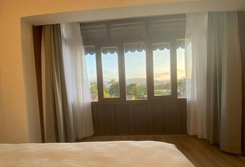 اتاق لوکس, In Ephesus Hotel And Art Galery