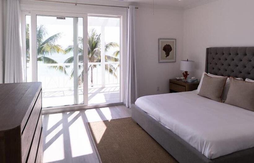 ویلای 4 خوابه, Palm Cay Beach Club & Marina