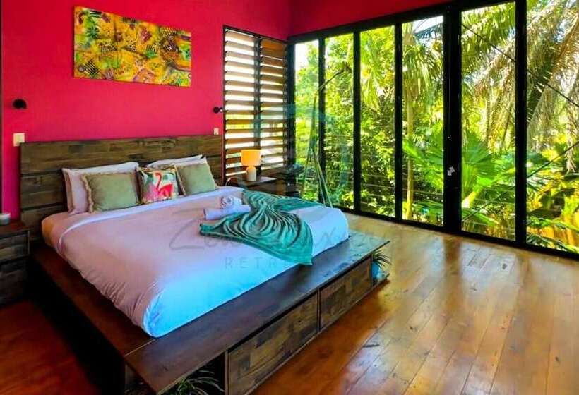 خانه 1 خوابه, Zenhouse Nightcliff   6br Tropical Oasis