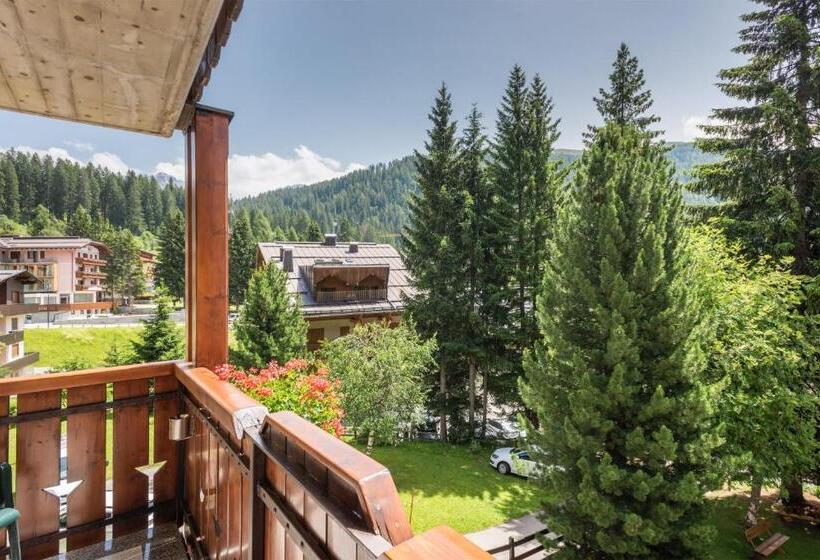 Comfort room with balcony, Alpina