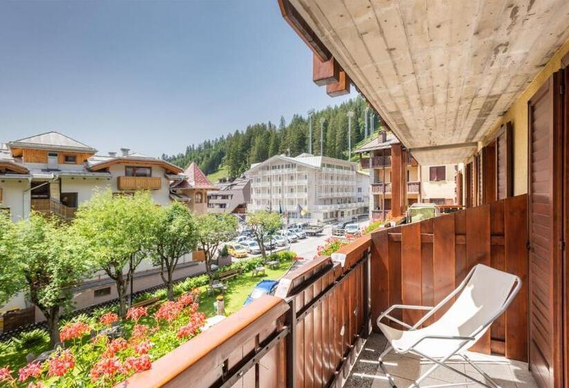 Comfort room with balcony, Alpina