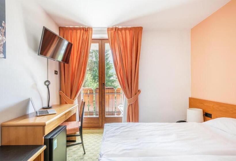 Comfort room with balcony, Alpina