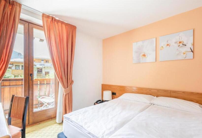 Comfort room with balcony, Alpina