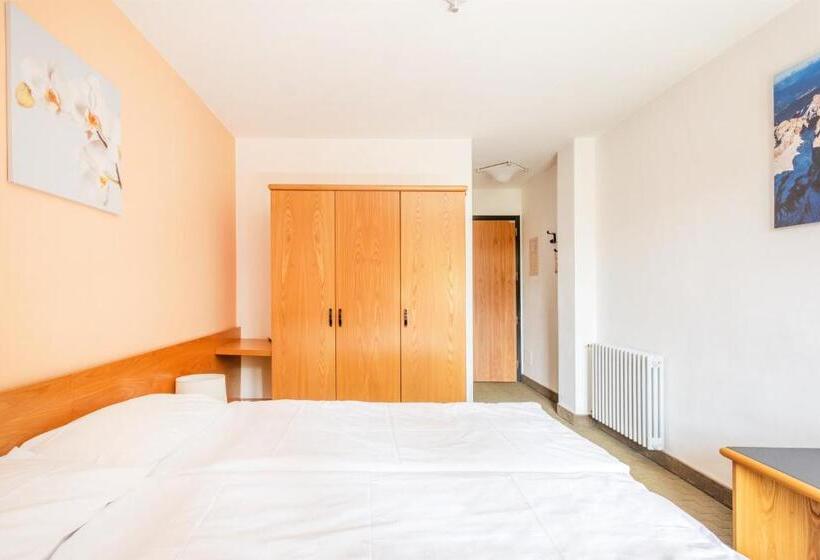 Comfort room with balcony, Alpina
