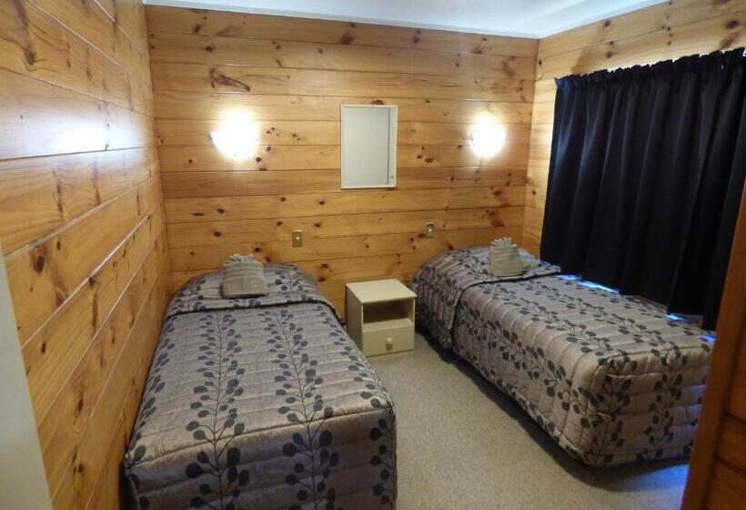 سوئیت 2 خوابه, Cedarwood Lakeside Motel & Conference Venue
