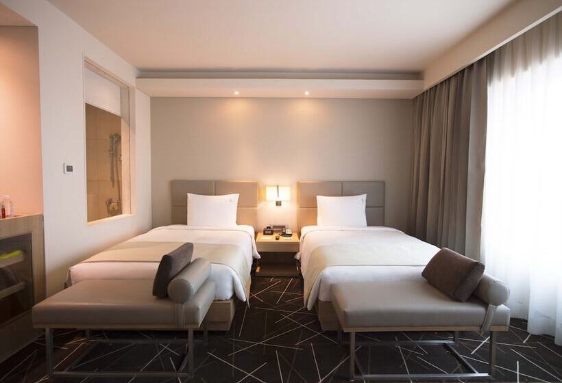 اتاق استاندارد با چشم‌انداز دریا, Holiday Inn Chennai Omr It Expressway, An Ihg