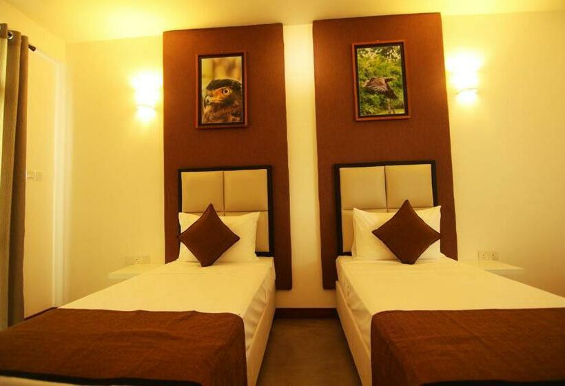 اتاق لوکس, Jade Green Hambantota