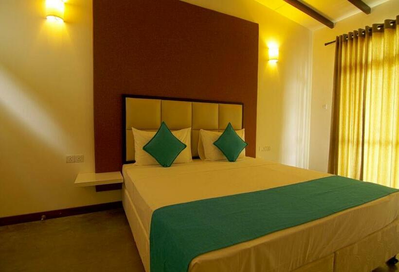 اتاق لوکس, Jade Green Hambantota