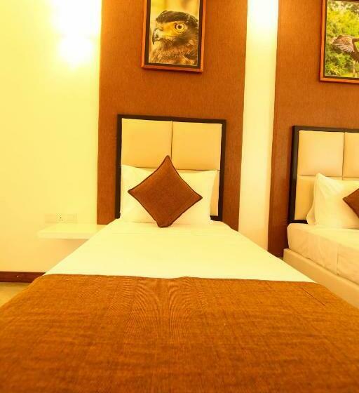 اتاق لوکس, Jade Green Hambantota