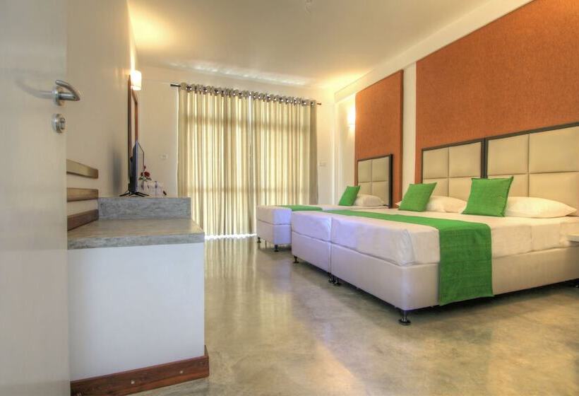 اتاق لوکس سه تخته, Jade Green Hambantota