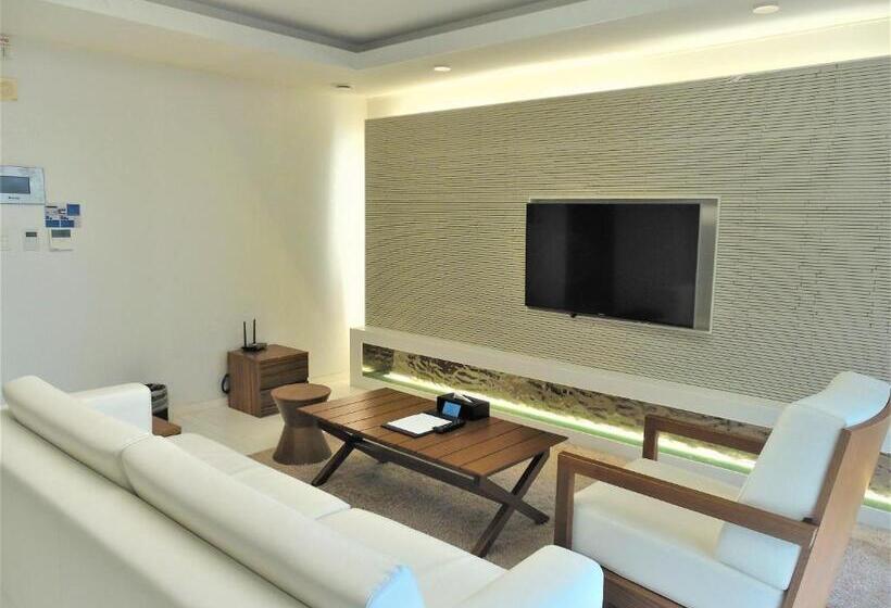 سوئیت رویال, Healthcare Town Resort