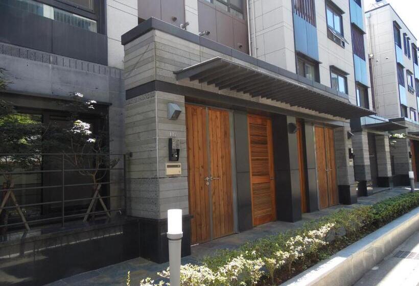 سوئیت رویال, Healthcare Town Resort