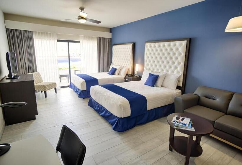 سوییت جونیور, Medano Hotel And Spa