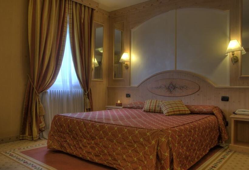 اتاق استاندارد سه نفره, Rendez Vous