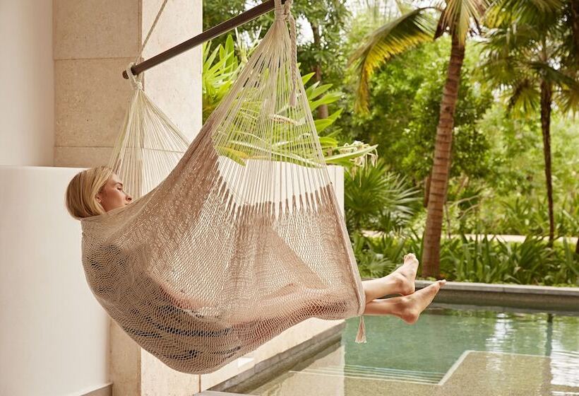 تختخواب در اتاق مشترک, Unico Hotel Riviera Maya Adults Only