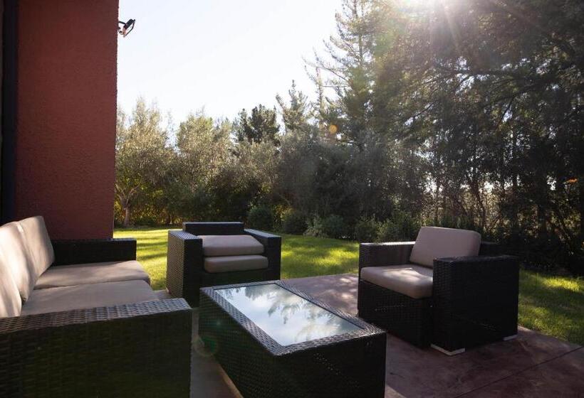 غرفة قياسية, Marianne Wine Estate